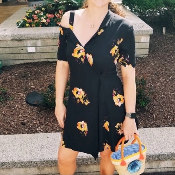 ALC lucia silk dress black florals - Picture 9 of 9